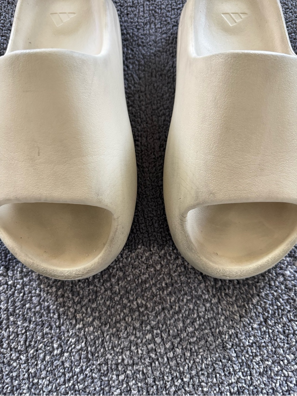 Adidas Yeezy Slides (2022) - Bone - Picture 6 of 11